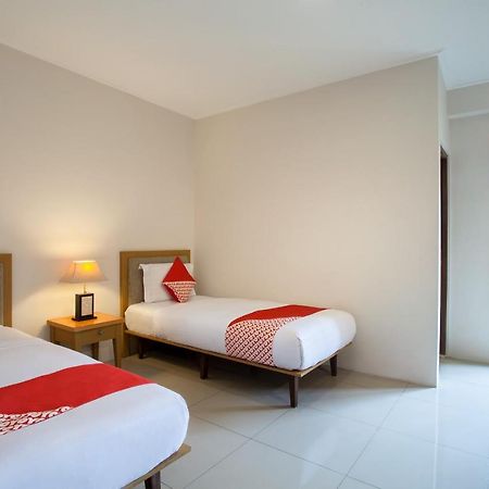 ג'קרטה Oyo 107 Kusuma Kemang Suite מראה חיצוני תמונה