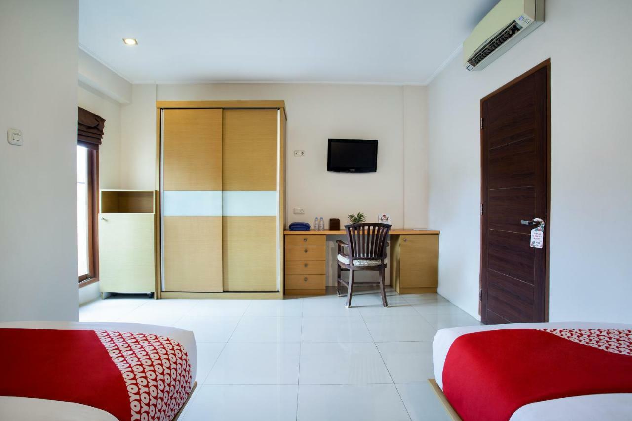ג'קרטה Oyo 107 Kusuma Kemang Suite מראה חיצוני תמונה