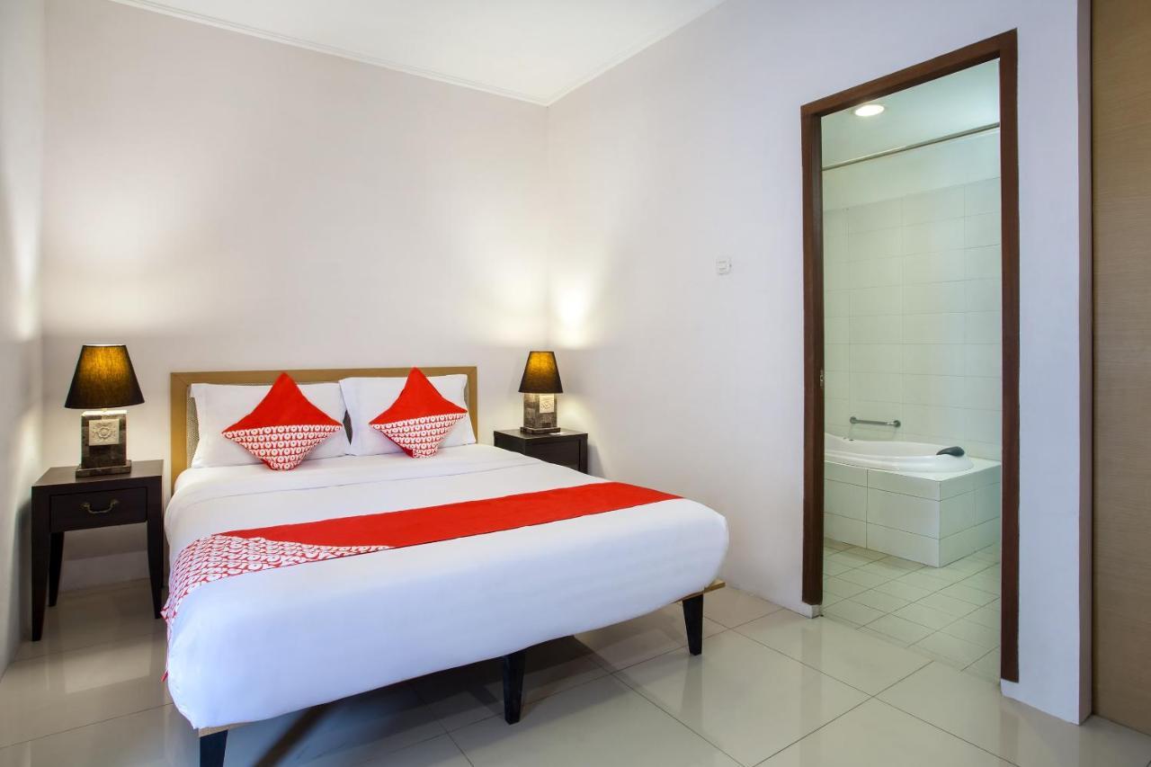 ג'קרטה Oyo 107 Kusuma Kemang Suite מראה חיצוני תמונה